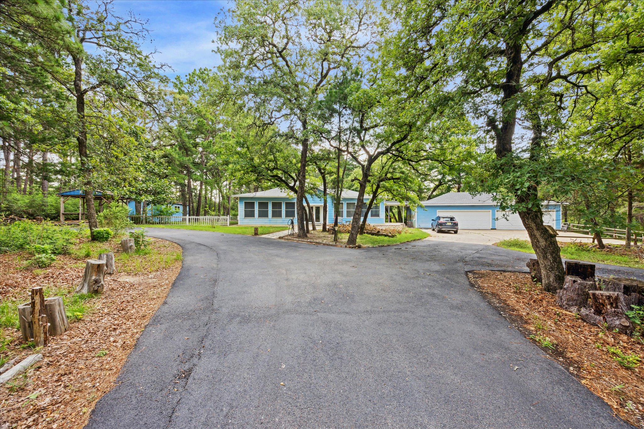222 Pony Express DR, Smithville, TX, 78957 | 5492402 | Realty Texas LLC