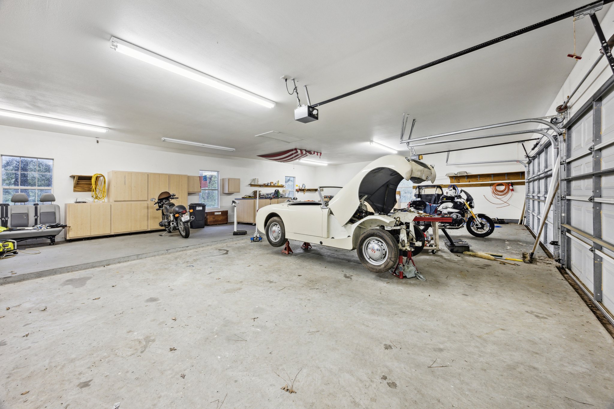 222 Pony Express DR, Smithville, TX, 78957 | 5492402 | Realty Texas LLC