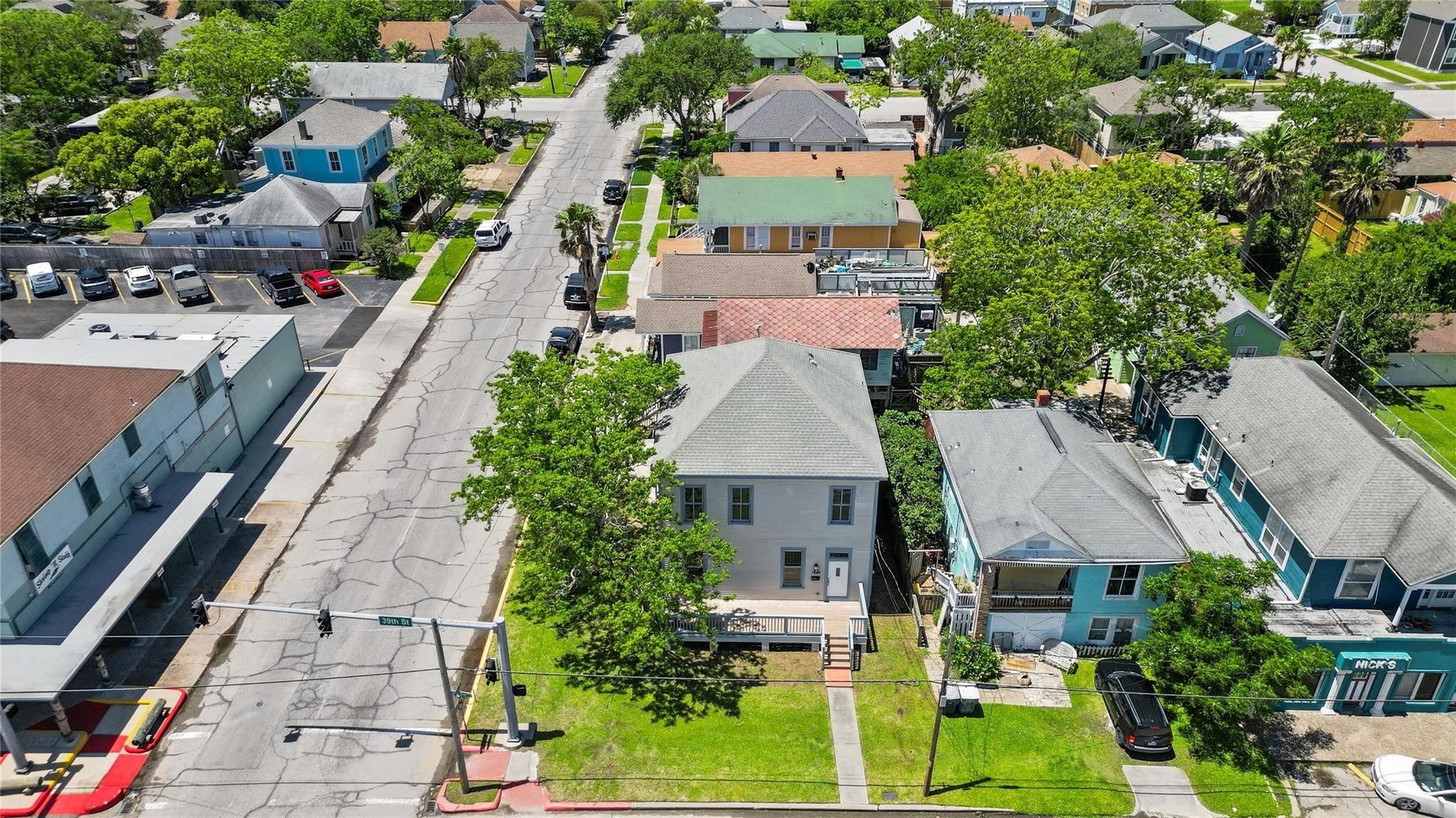 1625 39th Street, Galveston, TX, 77550 | 80833698 | Realty Texas LLC