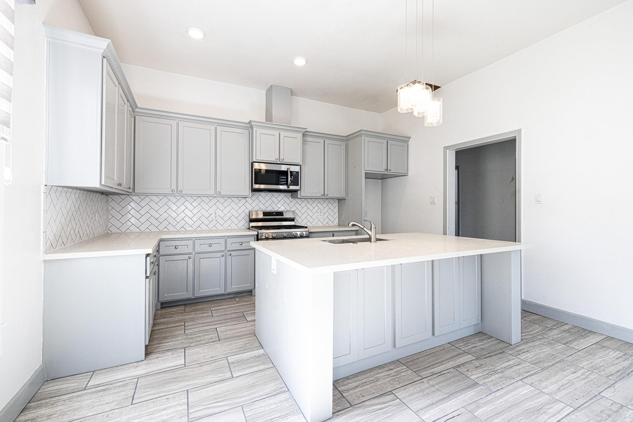 1625 39th Street, Galveston, TX, 77550 | 80833698 | Realty Texas LLC
