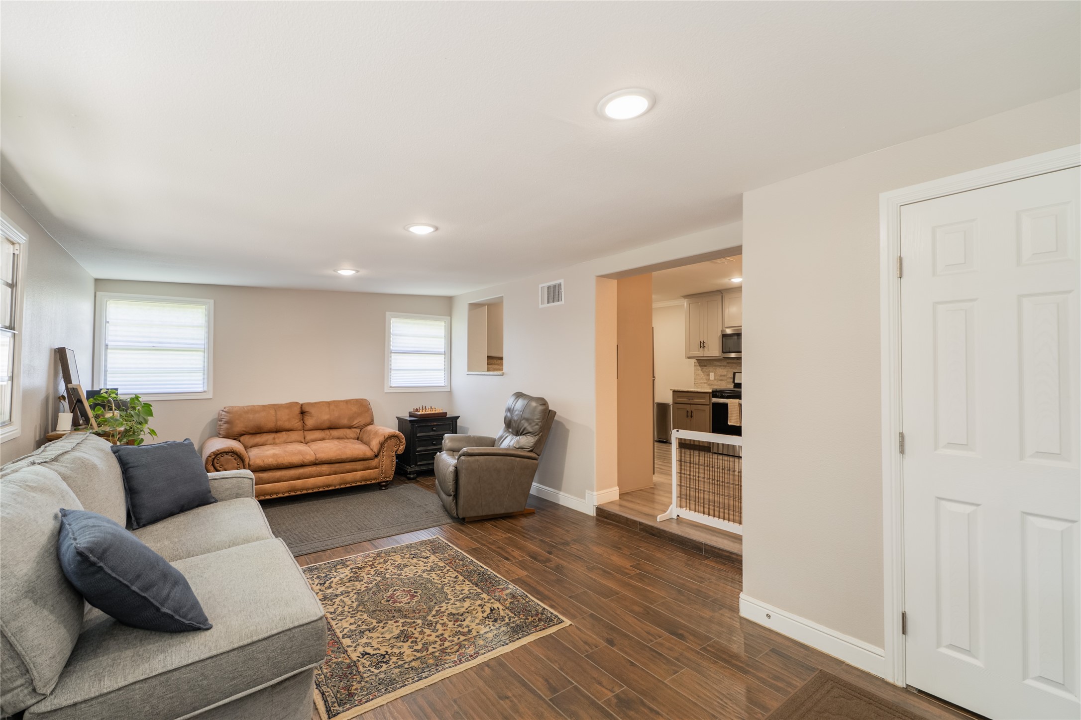 5509 Gilbow Avenue, River Oaks, TX, 76114 | 20972804 | Realty Texas LLC