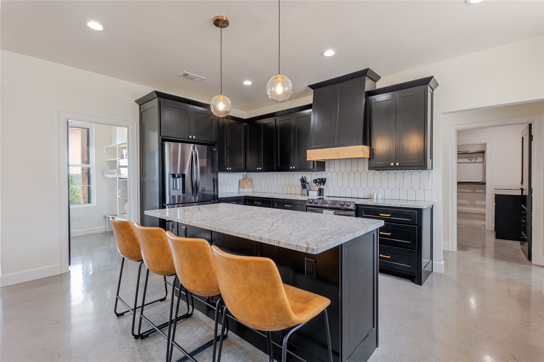405 Oak Tree Drive, Possum Kingdom Lake, TX, 76449 | 20975838 | Realty Texas LLC
