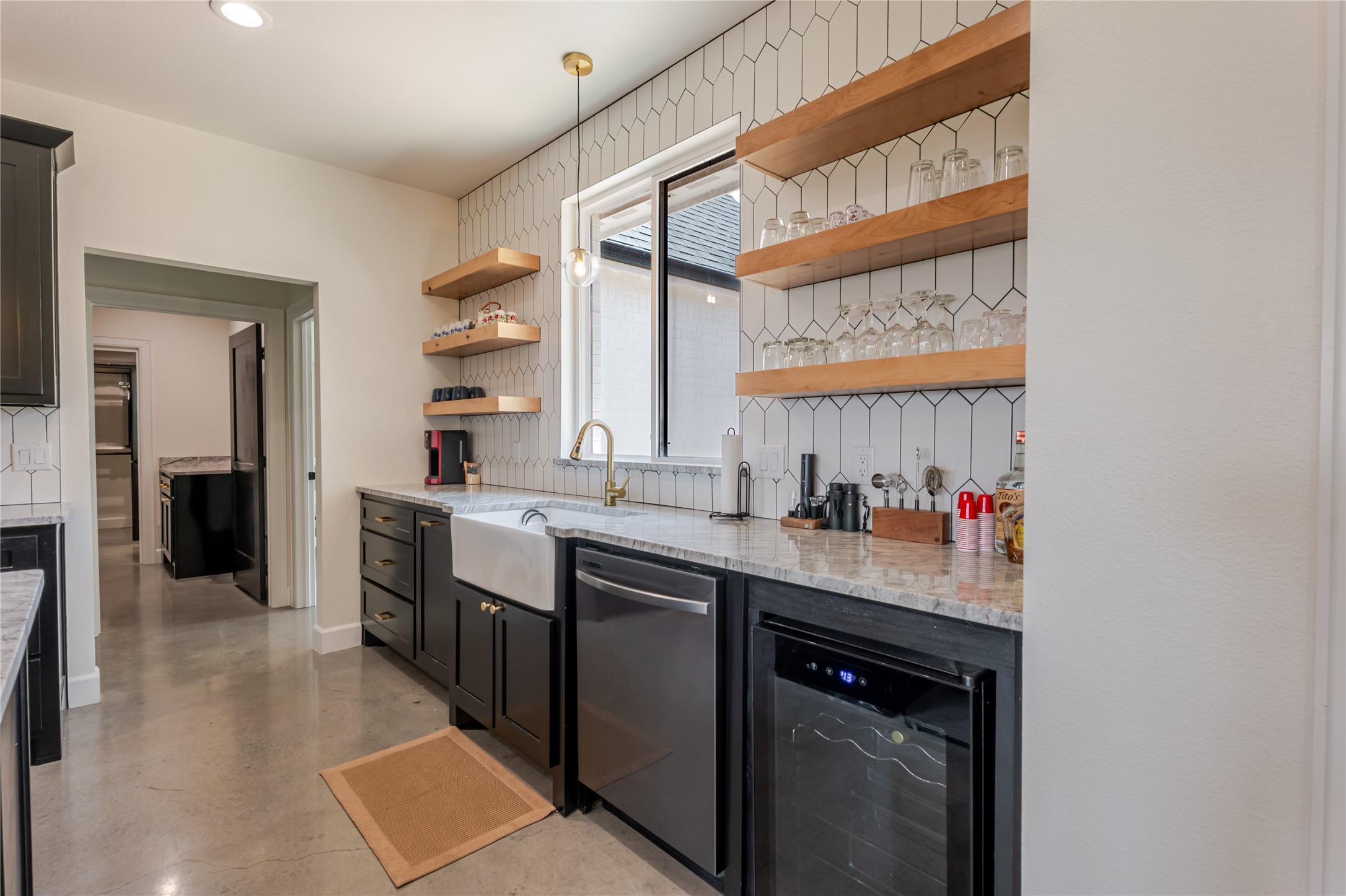 405 Oak Tree Drive, Possum Kingdom Lake, TX, 76449 | 20975838 | Realty Texas LLC