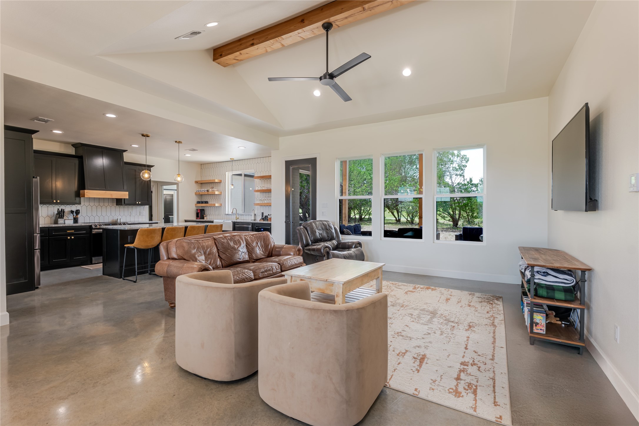 405 Oak Tree Drive, Possum Kingdom Lake, TX, 76449 | 20975838 | Realty Texas LLC