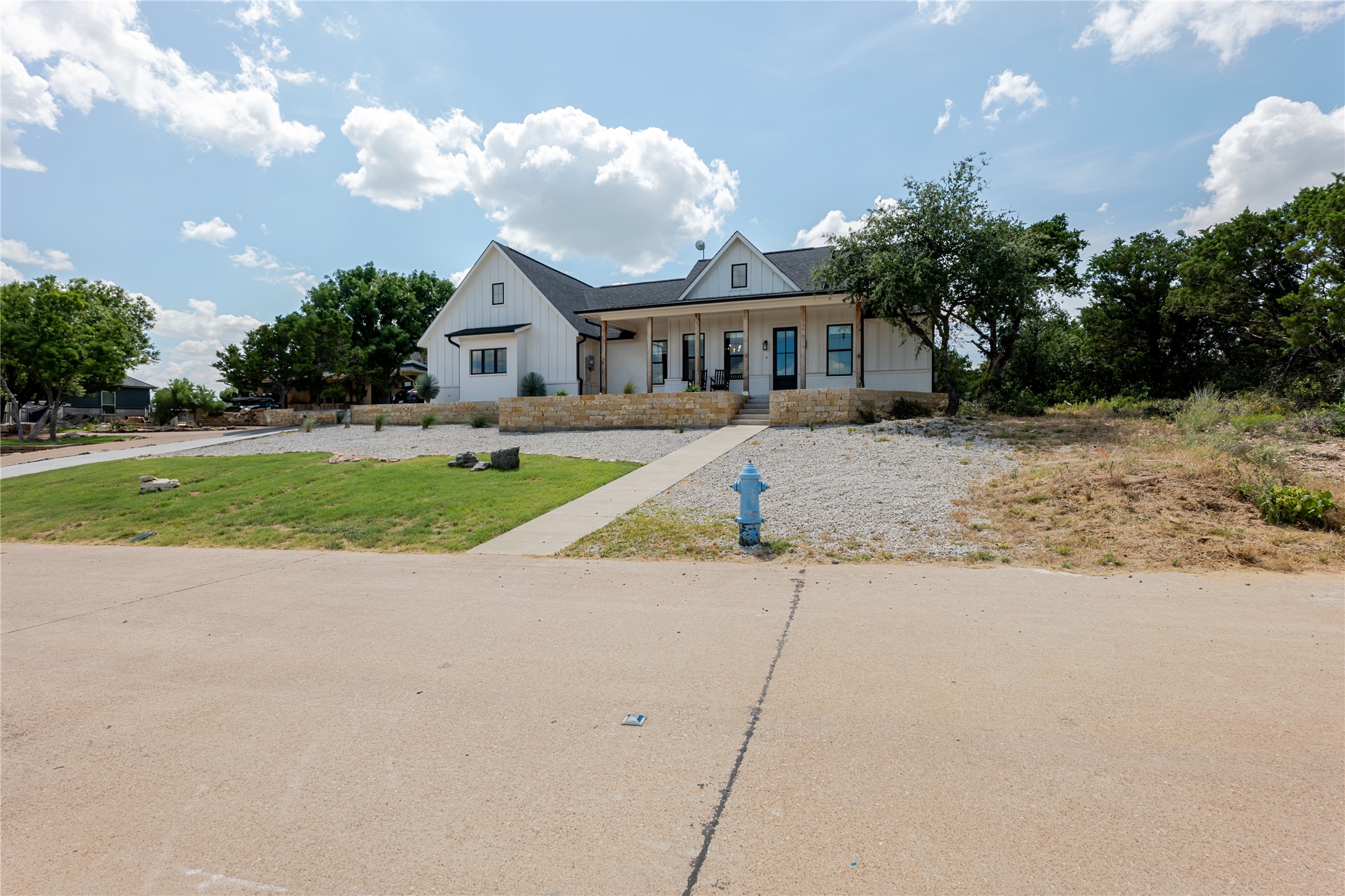 405 Oak Tree Drive, Possum Kingdom Lake, TX, 76449 | 20975838 | Realty Texas LLC