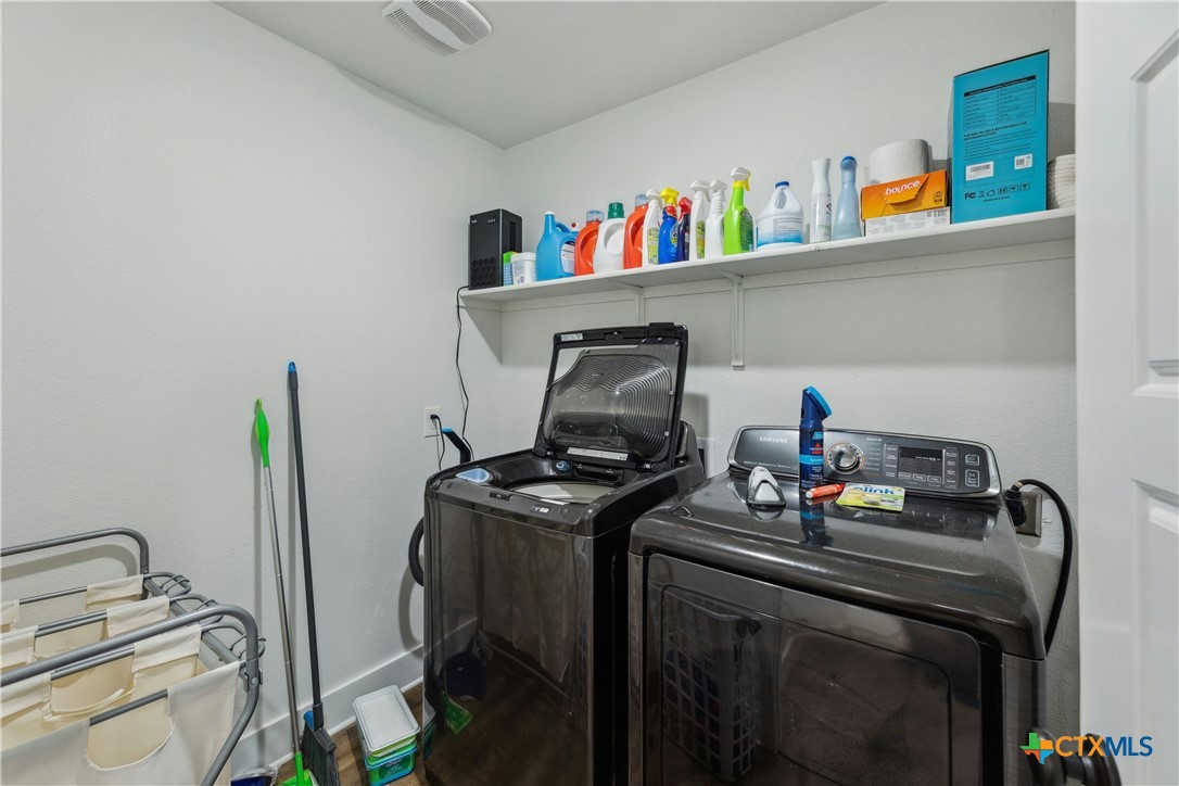 1952 Royal Loop, Belton, TX, 76513 | 585159 | Realty Texas LLC