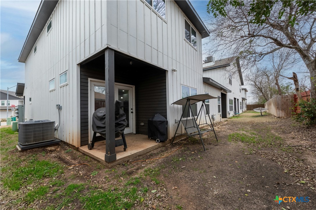 1952 Royal Loop, Belton, TX, 76513 | 585159 | Realty Texas LLC