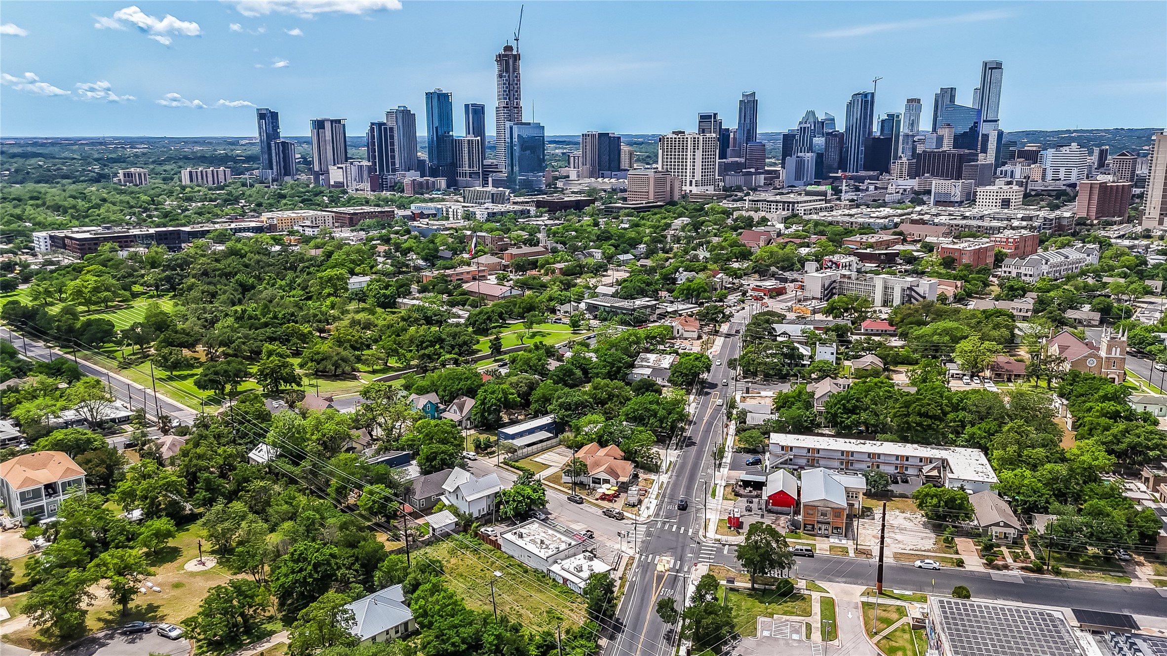 1405 Rosewood Ave, Austin, TX, 78702 | 6865774 | Realty Texas LLC