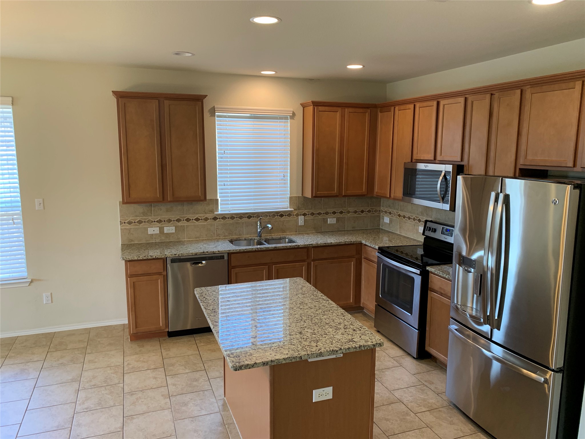 113 Sierra Mar LOOP, Leander, TX, 78641 | 8076281 | Realty Texas LLC