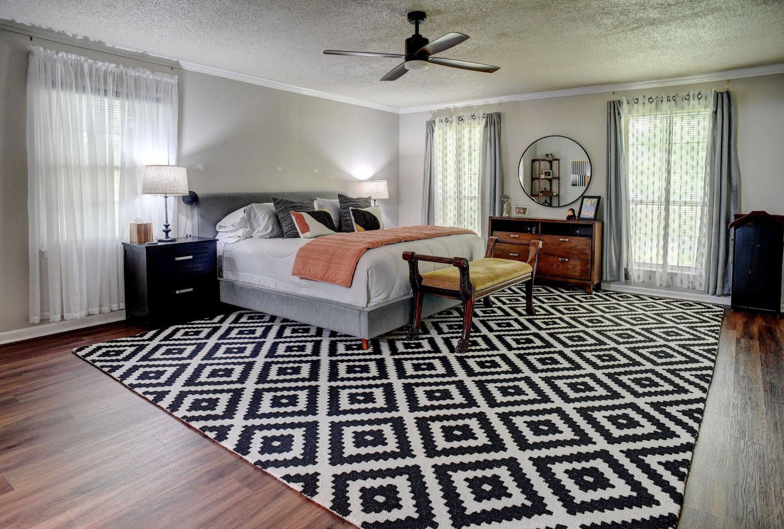 4703 Laguna Ln, Austin, TX, 78746 | 9424581 | Realty Texas LLC