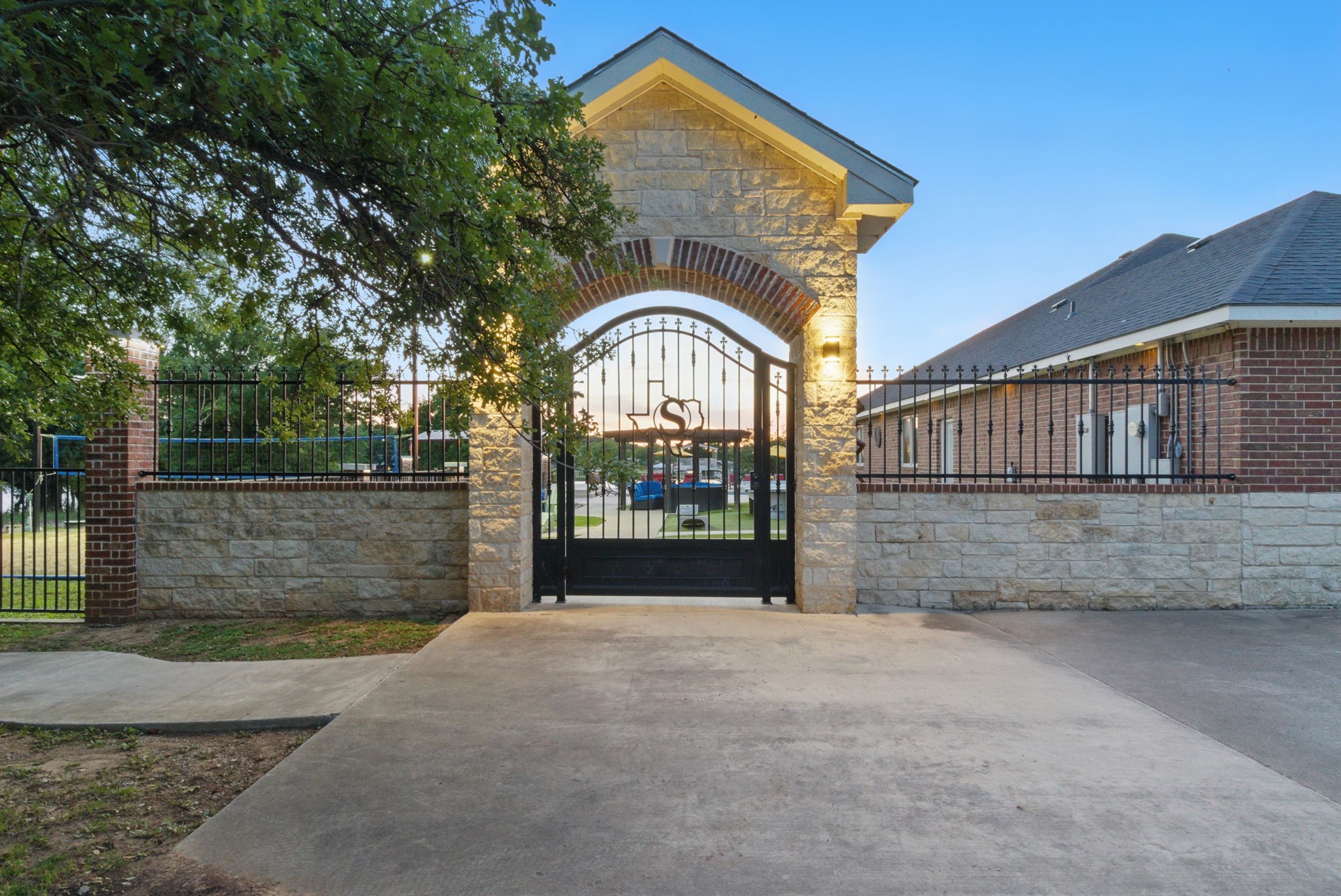 7405 Eagle Point Street , Brownwood, TX, 76801 | 20983967 | Realty Texas LLC