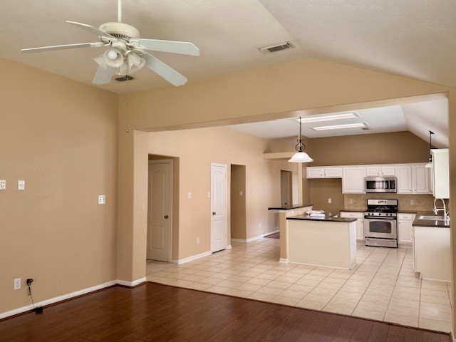 1826 Oak Lodge Drive, Pearland, TX, 77581 | 34336230 | Realty Texas LLC