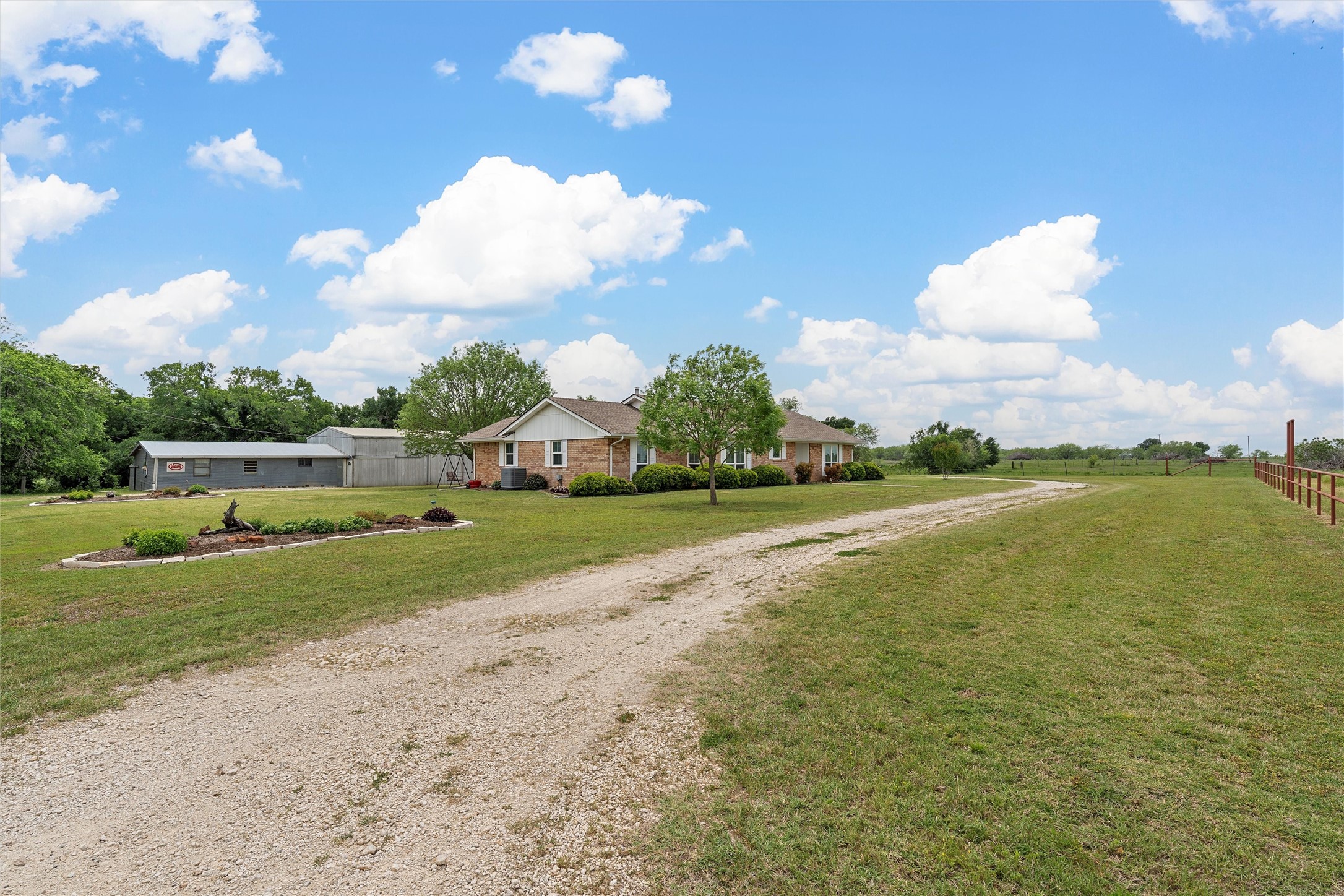 281 A J Muska Road, West, TX, 76691 | 20987827 | Realty Texas LLC