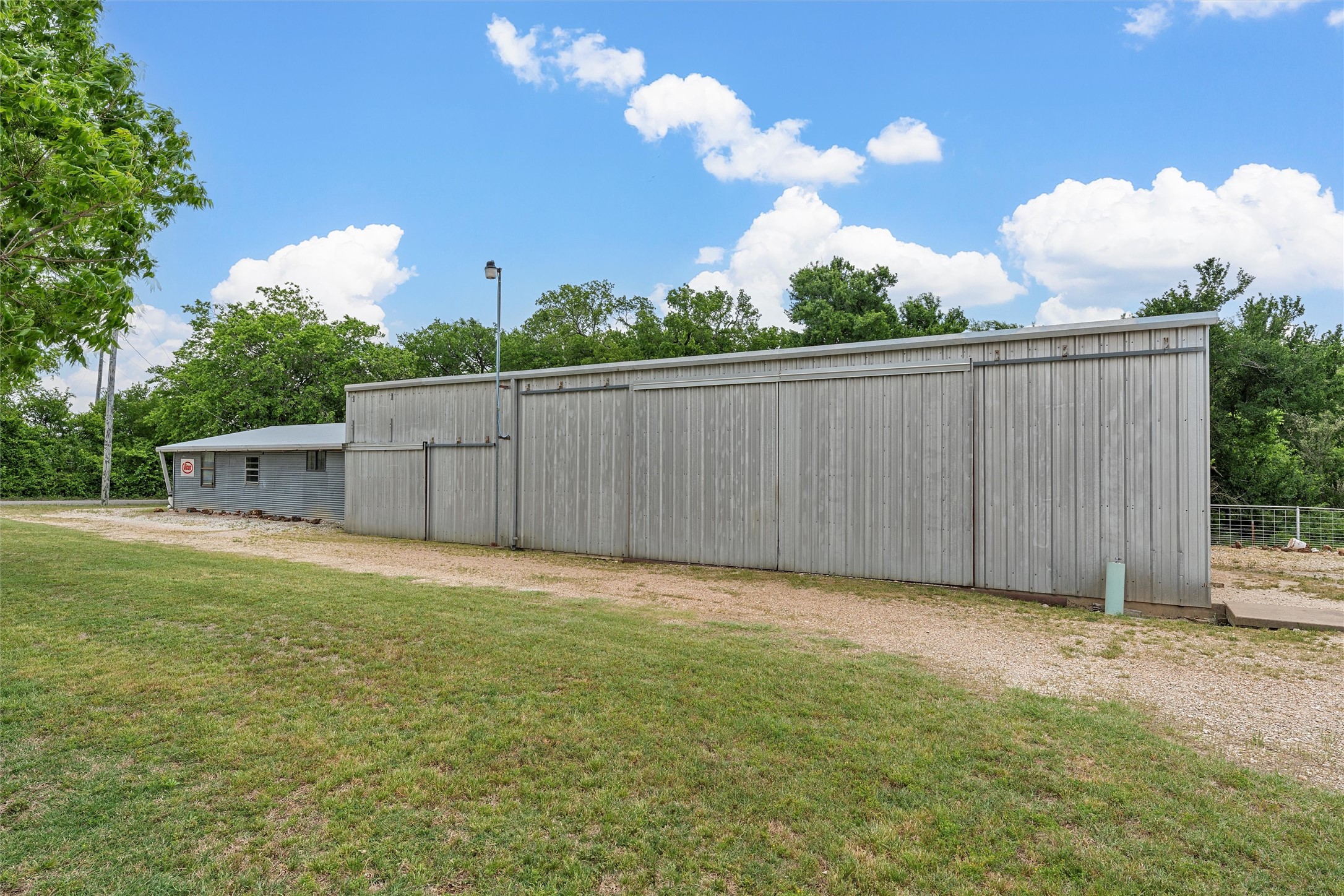 281 A J Muska Road, West, TX, 76691 | 20987827 | Realty Texas LLC