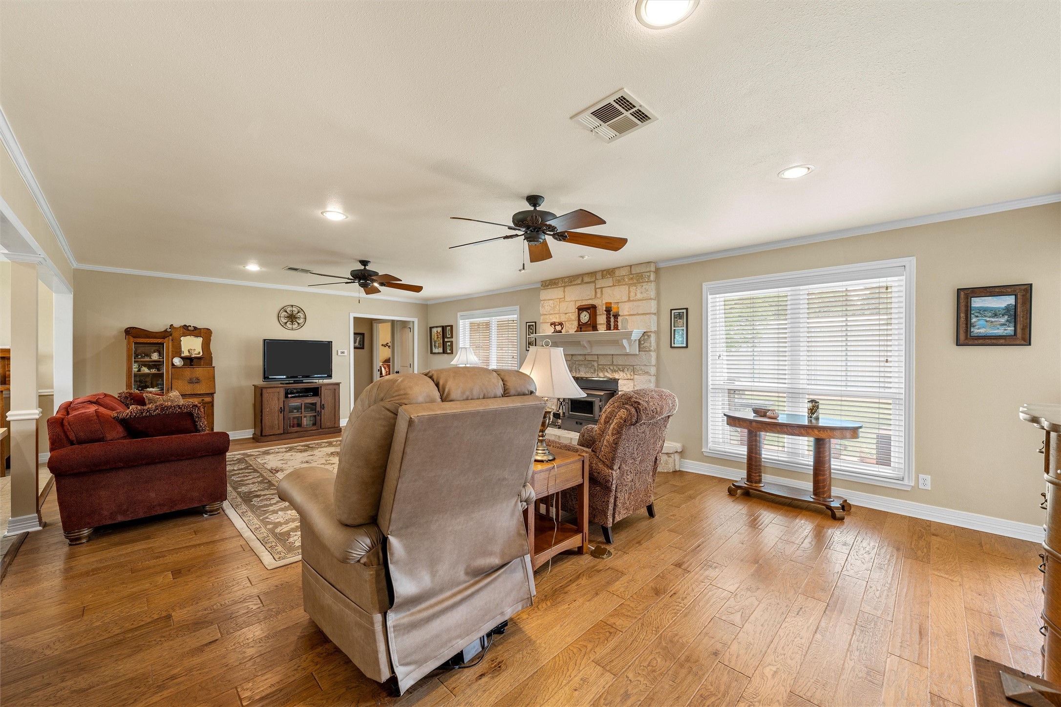 281 A J Muska Road, West, TX, 76691 | 20987827 | Realty Texas LLC