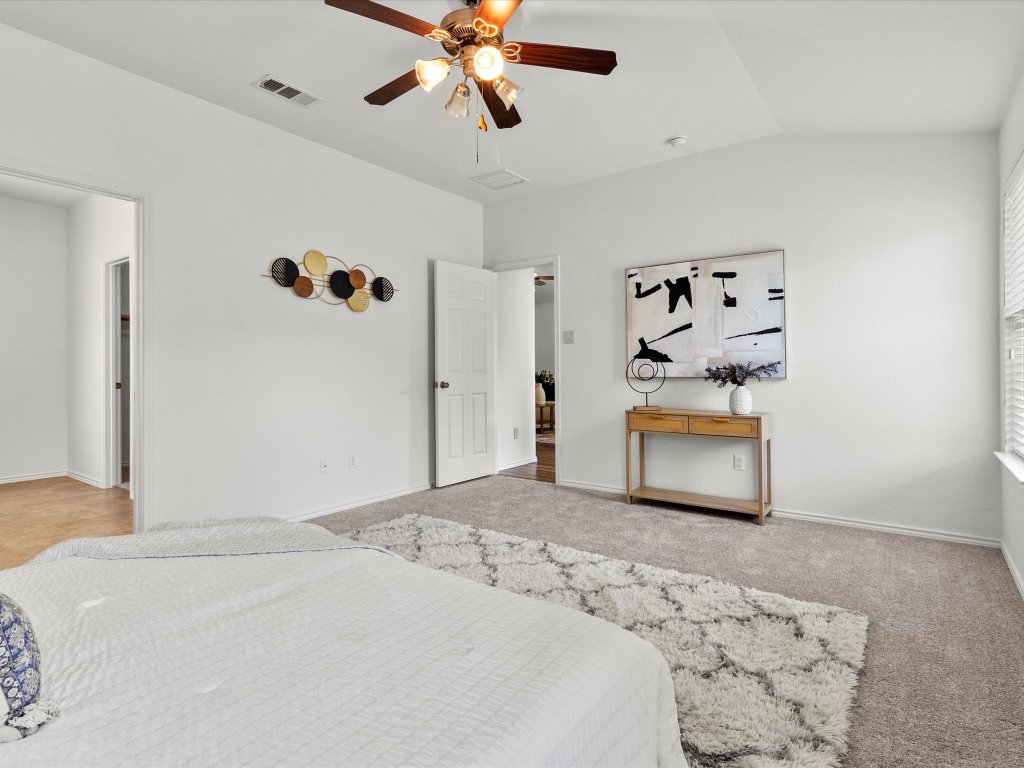 310 Comal Run , Hutto, TX, 78634 | 2011066 | Realty Texas LLC