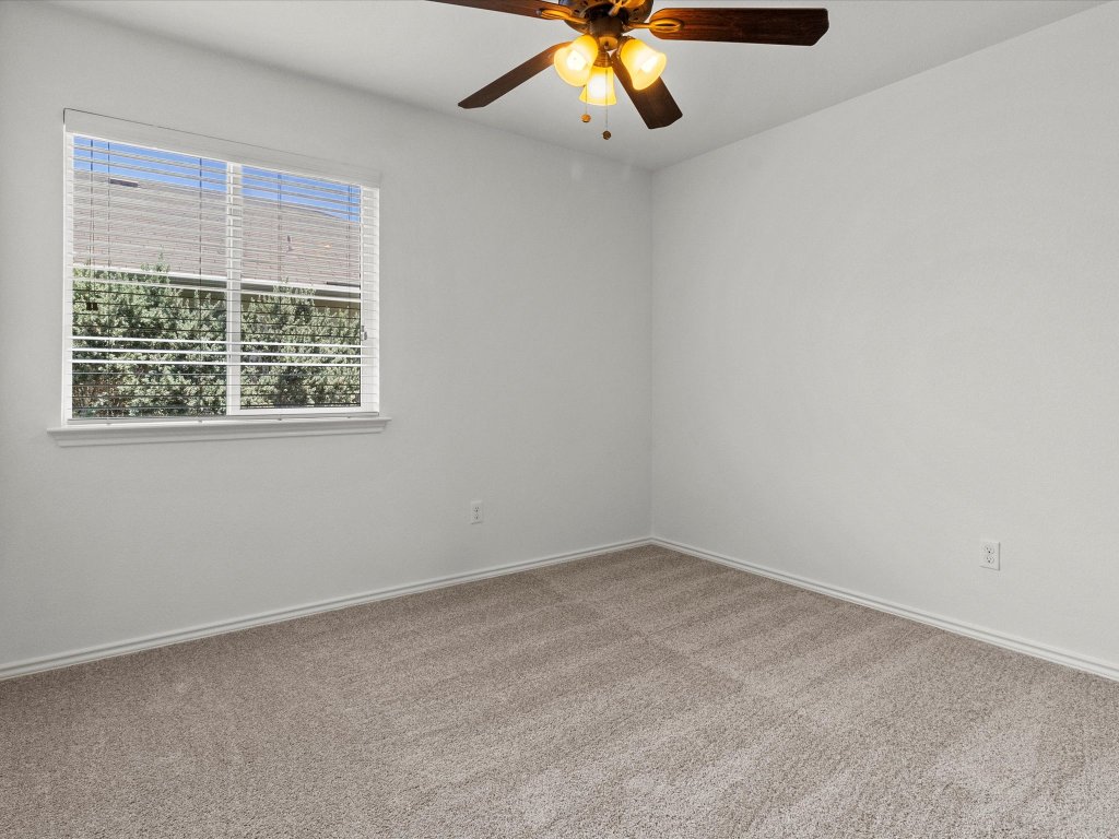 310 Comal Run , Hutto, TX, 78634 | 2011066 | Realty Texas LLC