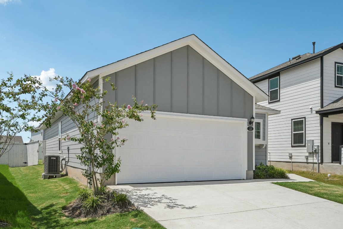 125 Honeybee Lane, Elgin, TX, 78621 | 3288851 | Realty Texas LLC