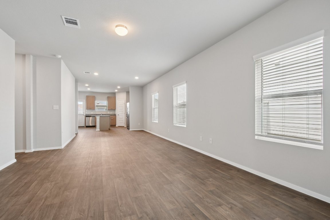125 Honeybee Lane, Elgin, TX, 78621 | 3288851 | Realty Texas LLC
