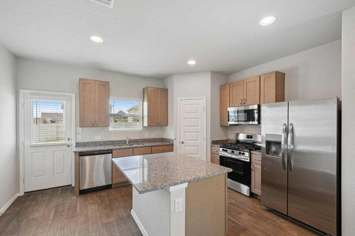 125 Honeybee Lane, Elgin, TX, 78621 | 3288851 | Realty Texas LLC