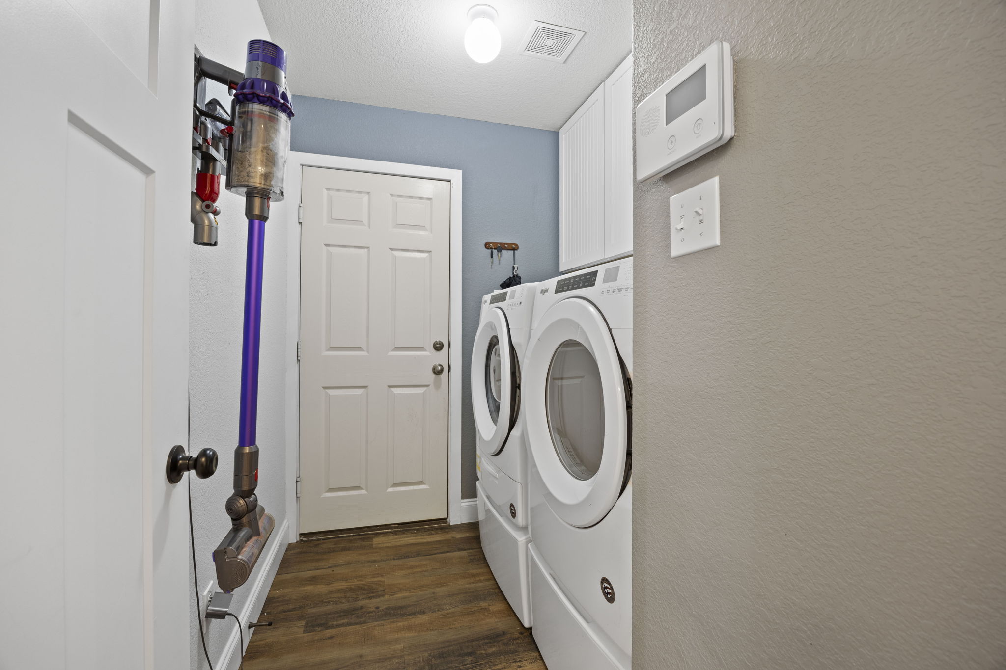 401 Wiltshire DR, Hutto, TX, 78634 | 1981547 | Realty Texas LLC