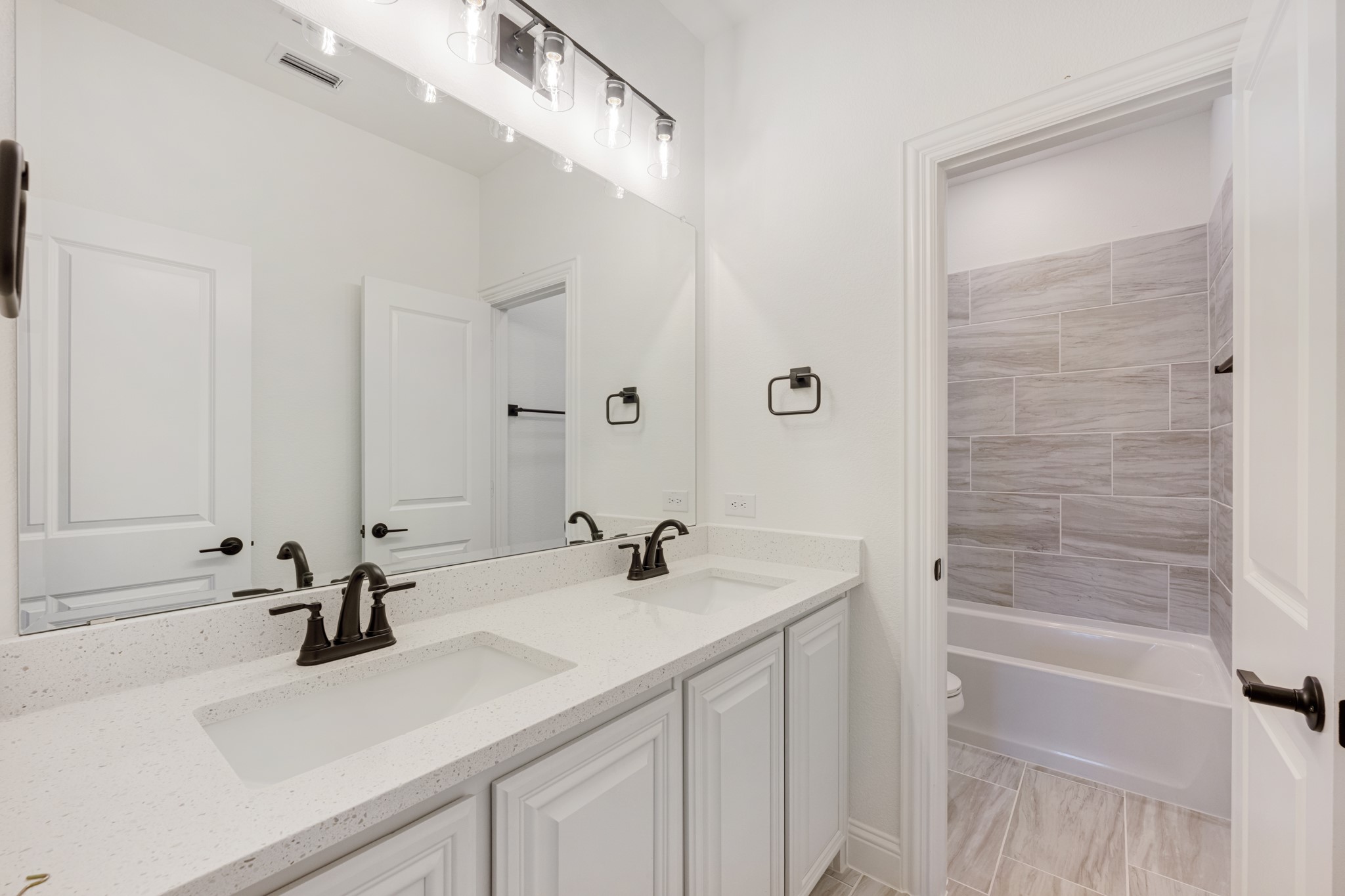 2401 Rileigh Lane, Mansfield, TX, 76063 | 20996727 | Realty Texas LLC