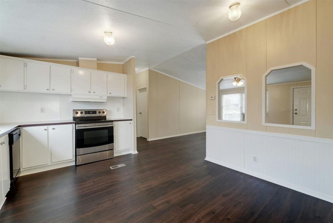 1190 Ridge Drive , Austin, TX, 78721 | 3552164 | Realty Texas LLC