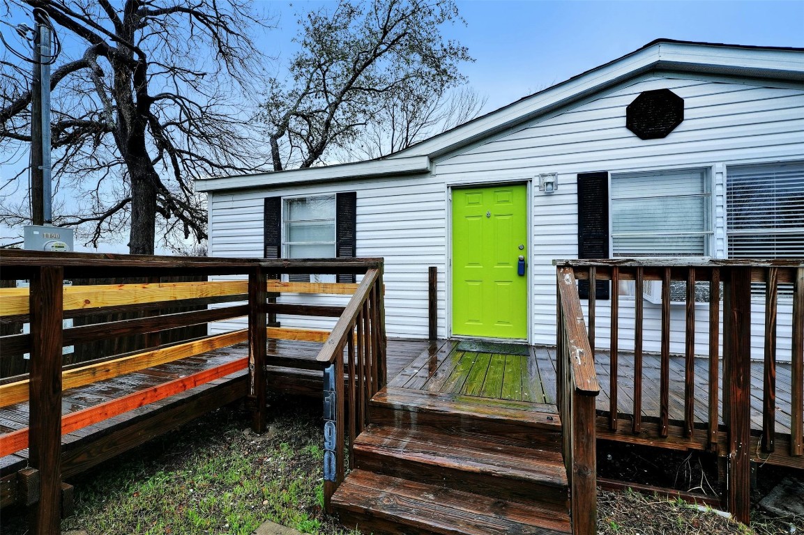 1190 Ridge Drive , Austin, TX, 78721 | 3552164 | Realty Texas LLC