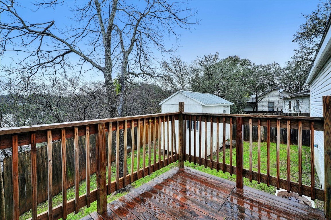 1190 Ridge Drive , Austin, TX, 78721 | 3552164 | Realty Texas LLC