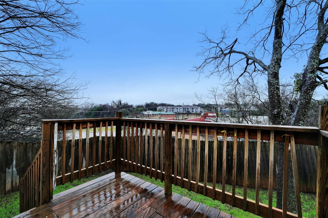 1190 Ridge Drive , Austin, TX, 78721 | 3552164 | Realty Texas LLC