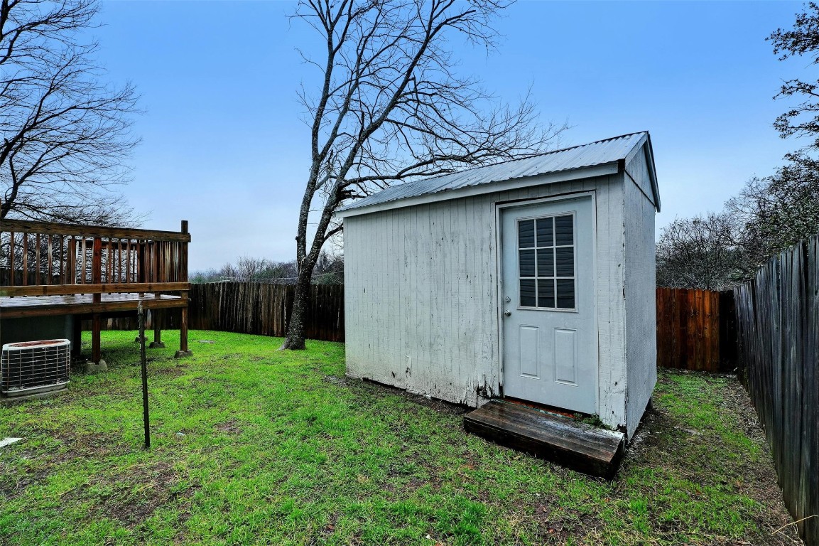 1190 Ridge Drive , Austin, TX, 78721 | 3552164 | Realty Texas LLC