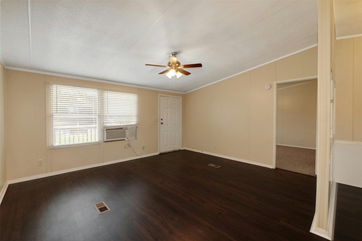 1190 Ridge Drive , Austin, TX, 78721 | 3552164 | Realty Texas LLC