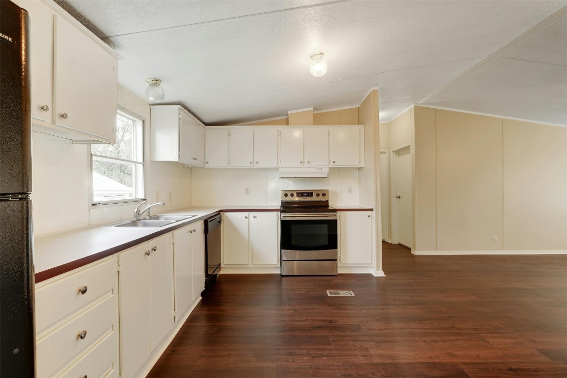 1190 Ridge Drive , Austin, TX, 78721 | 3552164 | Realty Texas LLC
