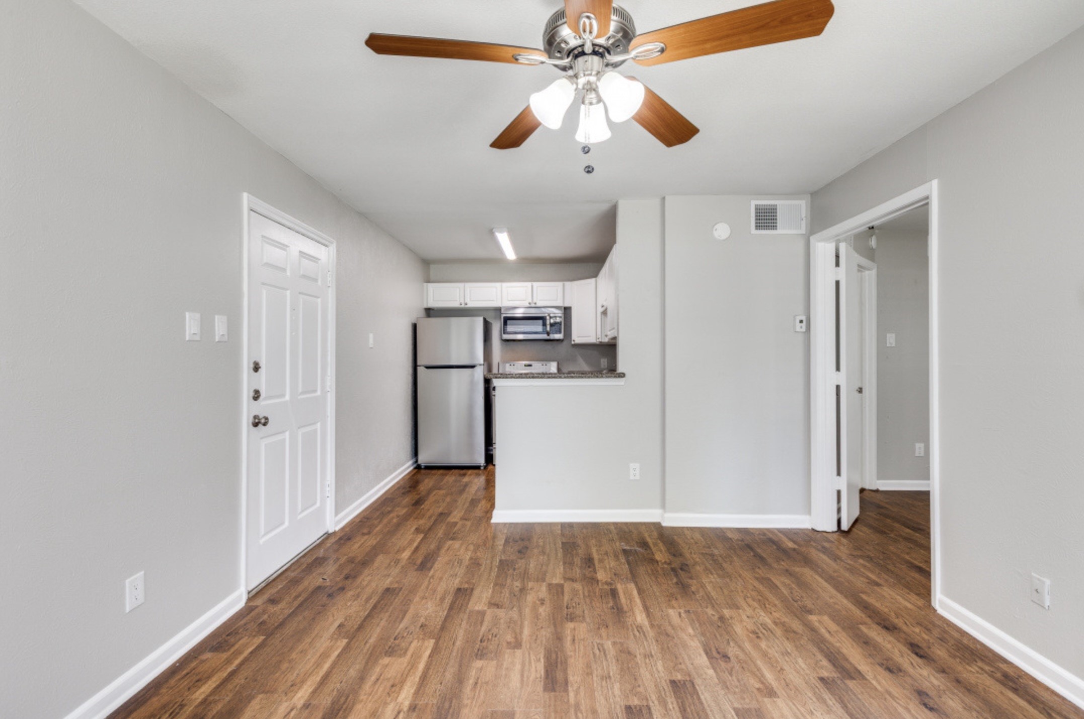 18333 Roehampton Drive 1017, Dallas, TX, 75252 | 20997425 | Realty Texas LLC