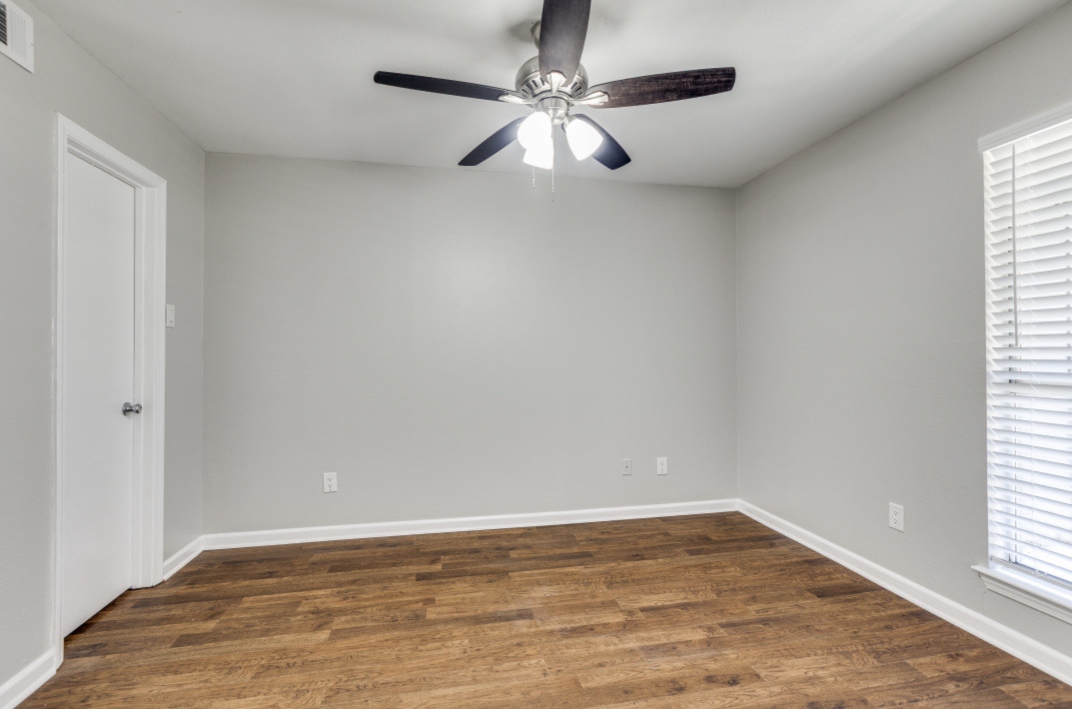 18333 Roehampton Drive 1017, Dallas, TX, 75252 | 20997425 | Realty Texas LLC