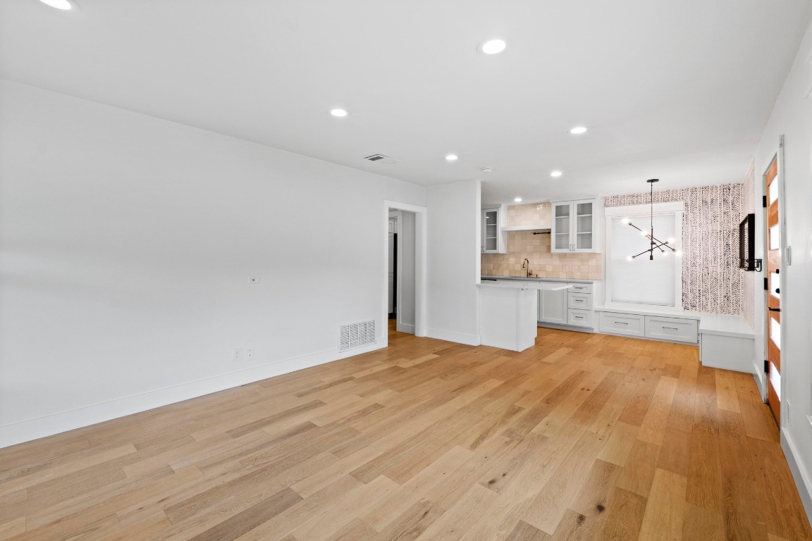 1701 Brentwood Street, Austin, TX, 78757 | 1341953 | Realty Texas LLC