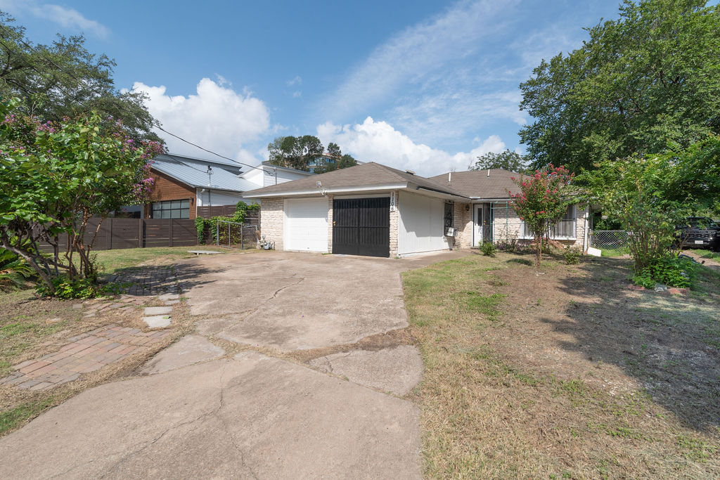 1106 Saucedo Street, Austin, TX, 78721 | 2792701 | Realty Texas LLC