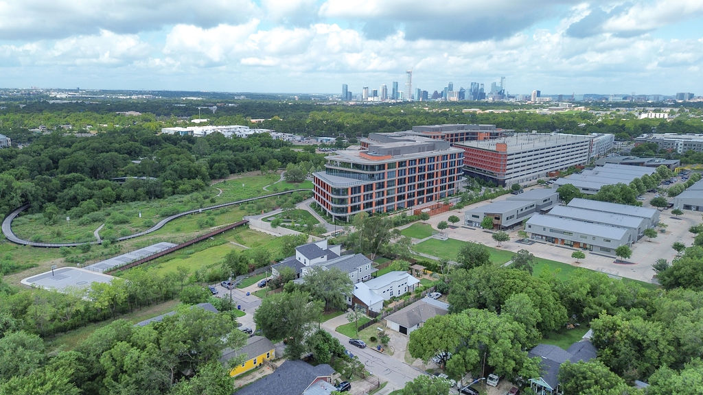 1106 Saucedo Street, Austin, TX, 78721 | 2792701 | Realty Texas LLC