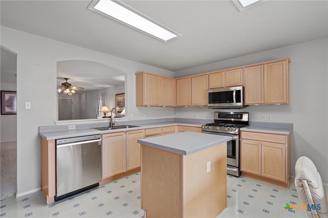 2010 Hawksbury Way, Cedar Park, TX, 78613 | 586389 | Realty Texas LLC