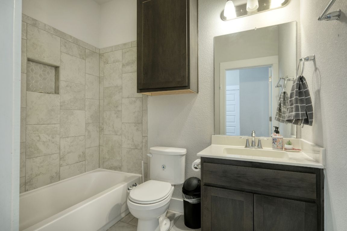 9701 McKnight Loop , Austin, TX, 78717 | 2274613 | Realty Texas LLC