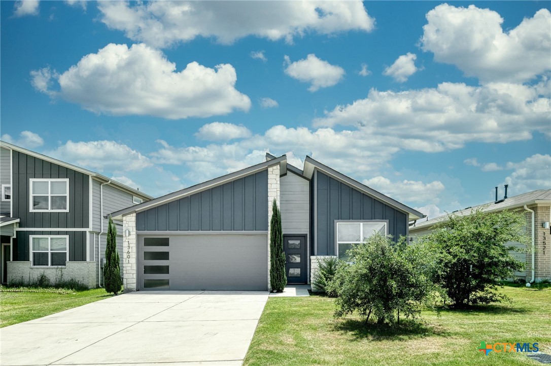 For Sale: 13601 Baileyfield Drive Blog Image Banner