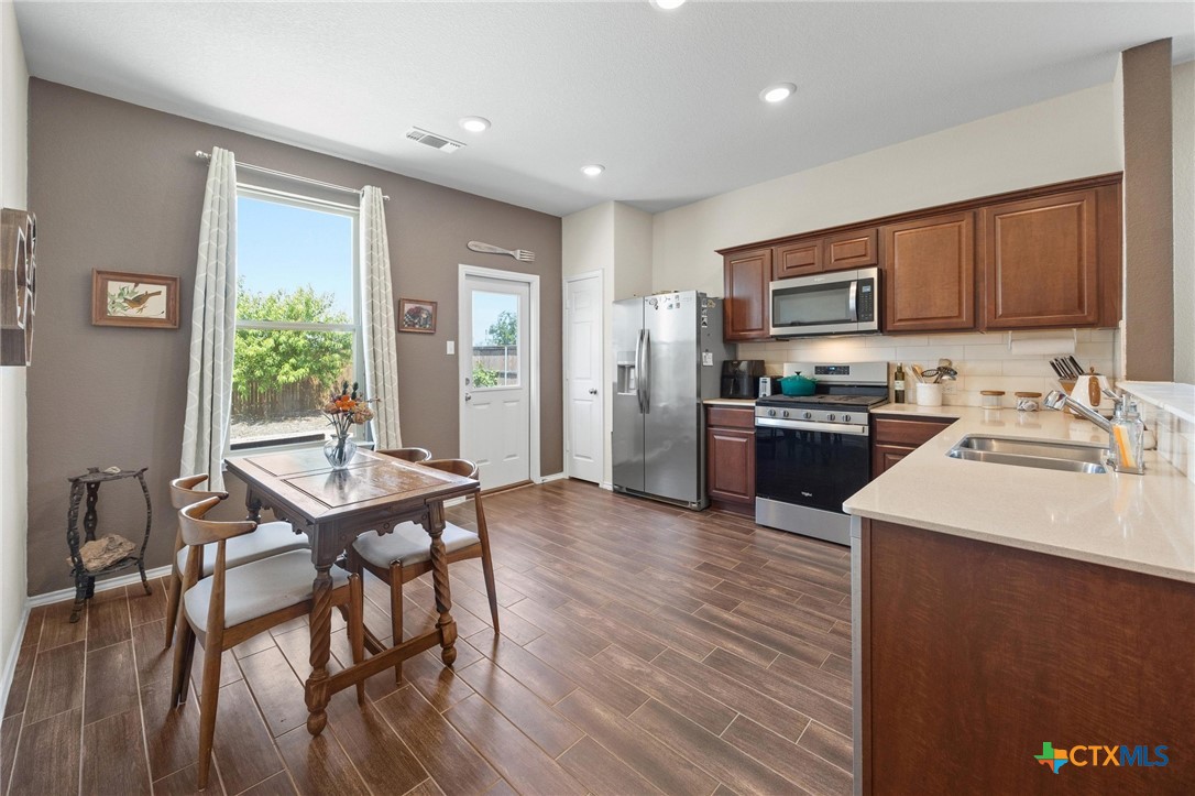 321 Bella Luna Way, Liberty Hill, TX, 78642 | 586404 | Realty Texas LLC