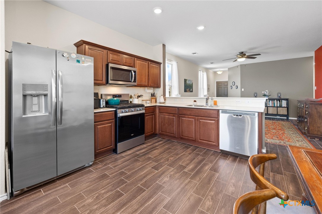 321 Bella Luna Way, Liberty Hill, TX, 78642 | 586404 | Realty Texas LLC