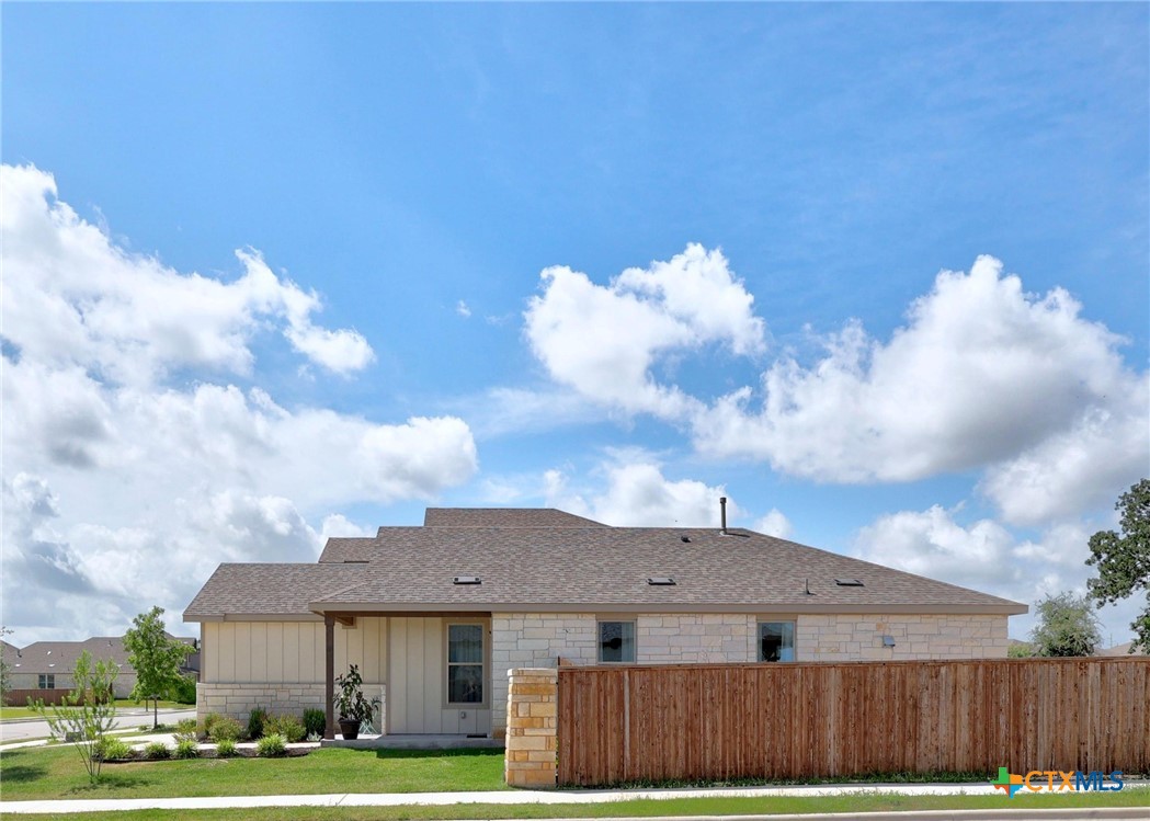 321 Bella Luna Way, Liberty Hill, TX, 78642 | 586404 | Realty Texas LLC