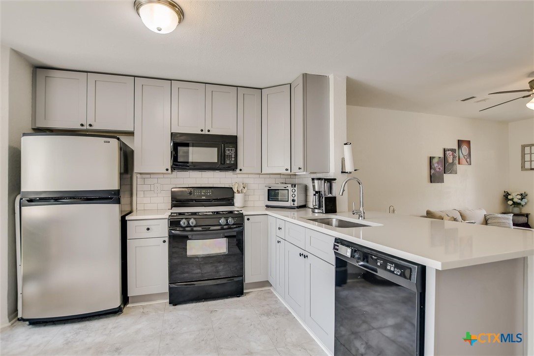 11901 Swearingen Drive 4, Austin, TX, 78758 | 586800 | Realty Texas LLC