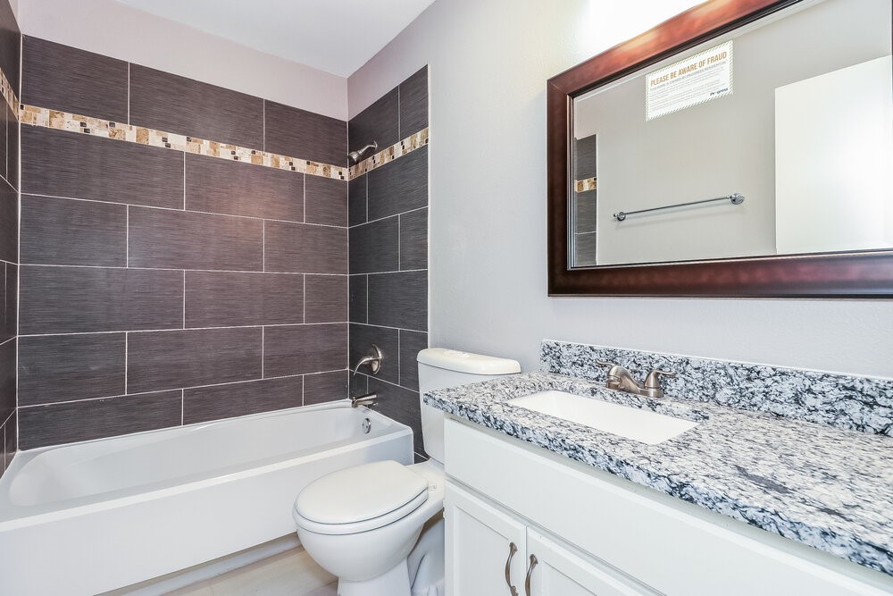 1721 Steinburg Lane , Fort Worth, TX, 76134 | 21003873 | Realty Texas LLC
