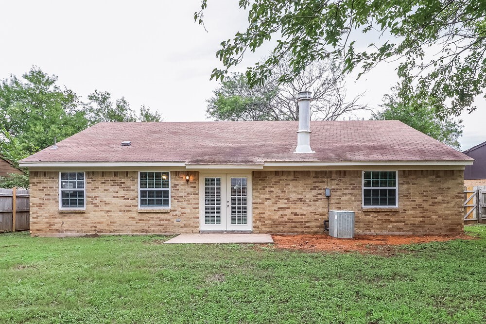 1721 Steinburg Lane , Fort Worth, TX, 76134 | 21003873 | Realty Texas LLC