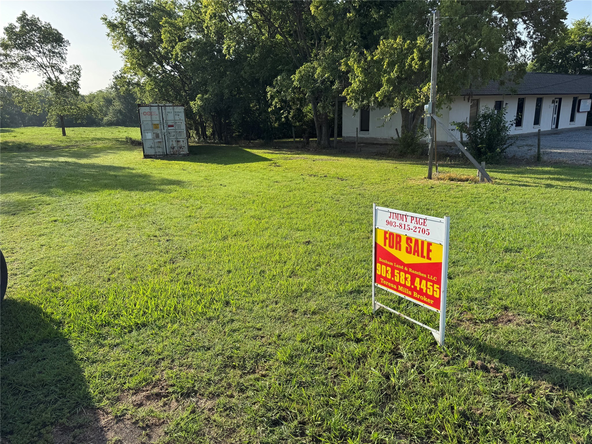 2109 Island, Bonham, TX, 75418 | 21006020 | Realty Texas LLC