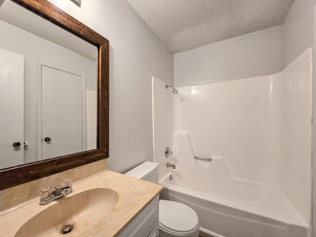 3564 Ranch Road 2222, Austin, TX, 78731 | 2684521 | Realty Texas LLC