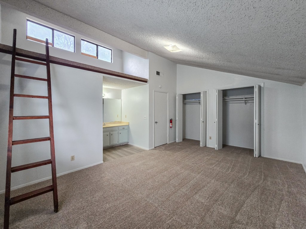 3564 Ranch Road 2222, Austin, TX, 78731 | 2684521 | Realty Texas LLC